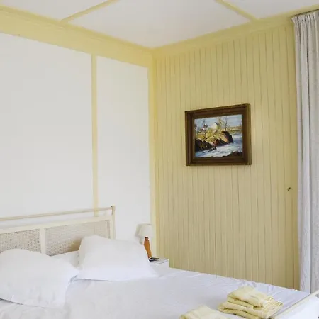 Hébergement de vacances Awesome In Sers With Kitchen Sers (Charente)